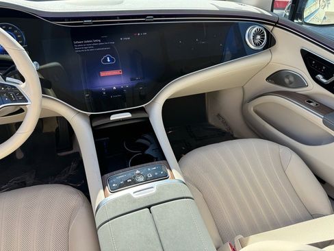 Certified 2023 Mercedes-Benz EQS 580 4MATIC Sedan image 15