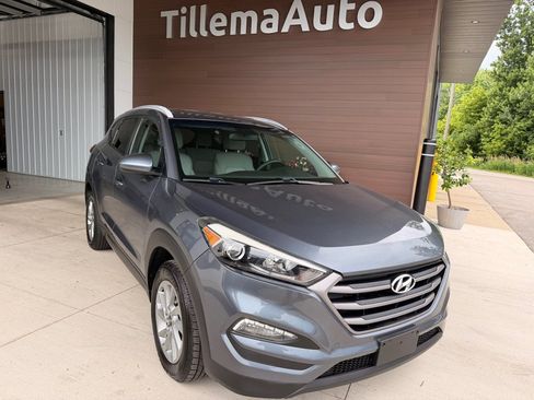 Used 2016 Hyundai Tucson SE w/ Option Group 02 AWD/4WD image 1