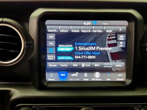Used 2022 Jeep Wrangler Unlimited Rubicon 4xe w/ Cold Weather Group AWD/4WD image 18