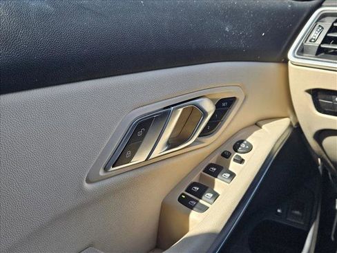 Used 2021 BMW 330e w/ Convenience Package image 22