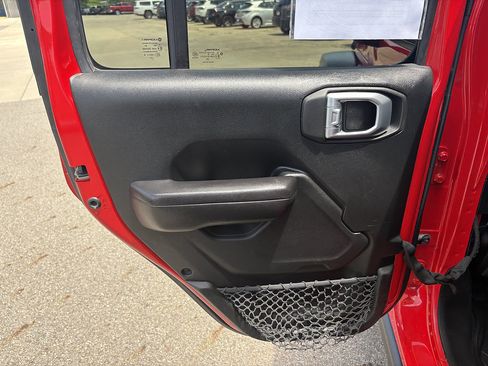 Used 2021 Jeep Wrangler Unlimited Sport AWD/4WD image 15