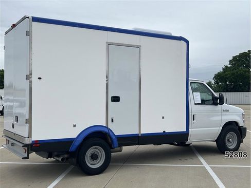Used 2023 Ford E-350 and Econoline 350 Super Duty w/ Power Windows & Locks Group RWD image 2