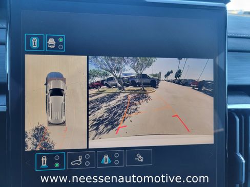 Used 2025 GMC Acadia Elevation image 26