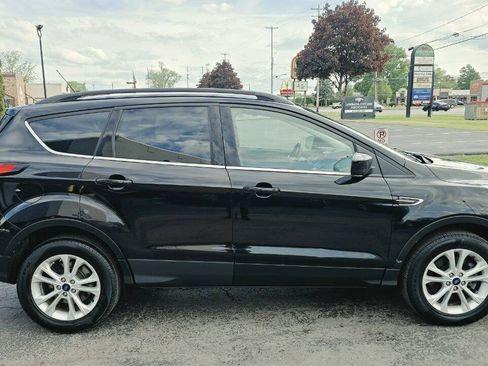 Used 2019 Ford Escape SEL AWD/4WD image 8