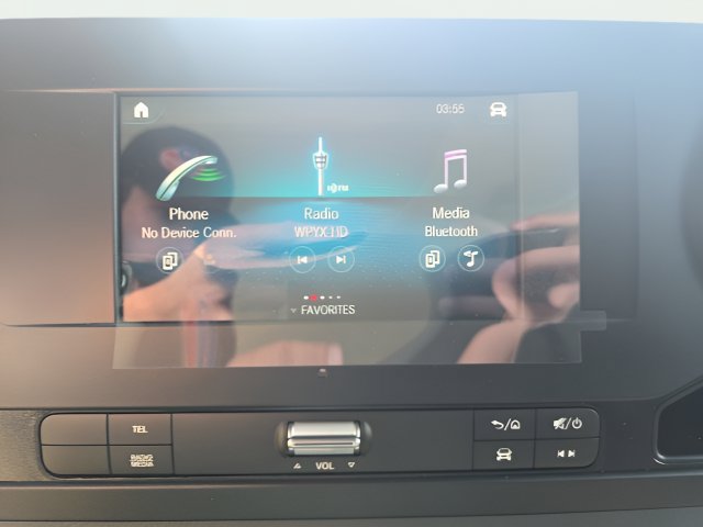 Used 2023 Mercedes-Benz Sprinter 3500 image 17
