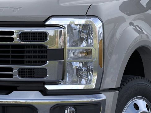 New 2026 Ford F450 XLT w/ 360-Degree Camera Package image 18