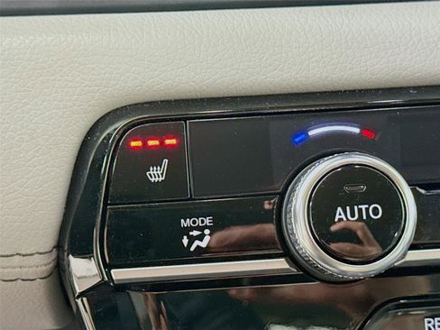 Used 2024 Honda Pilot EX-L image 16