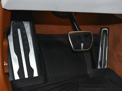 Used 2022 BMW M8 Gran Coupe xDrive Competition w/ M Carbon Exterior Package image 19