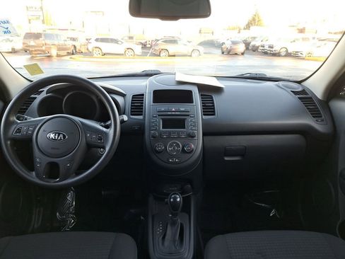 Used 2013 Kia Soul Base image 21