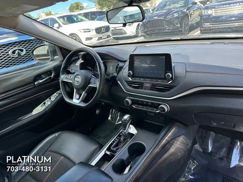 Used 2021 Nissan Altima 2.5 SR FWD image 12
