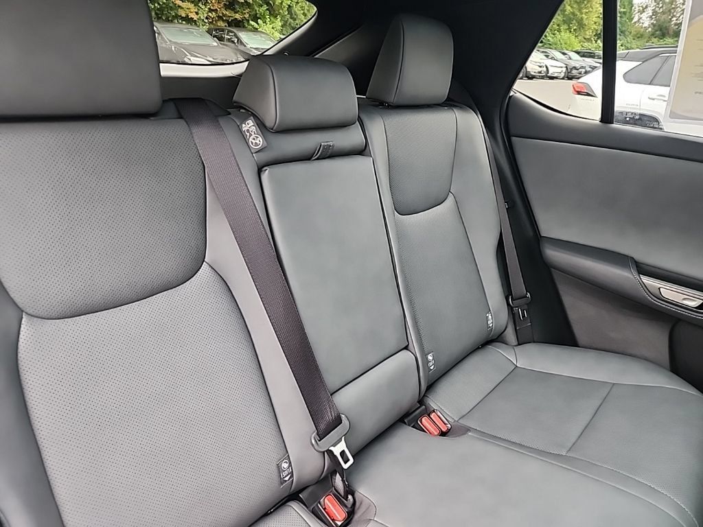 Certified 2026 Lexus RZ 450e AWD w/ Technology Package image 18