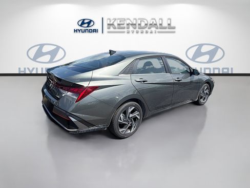 New 2026 Hyundai Elantra Limited FWD image 6