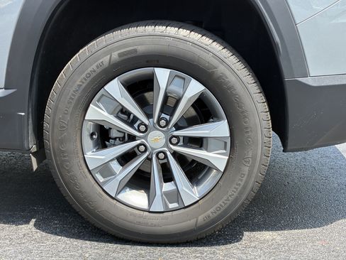 Used 2026 Chevrolet Equinox LT w/ LPO, Floor Liner Package FWD image 10