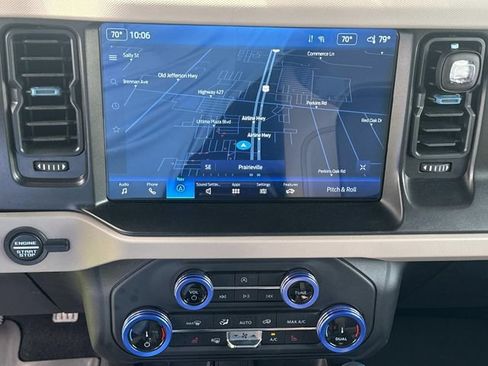 Certified 2022 Ford Bronco Wildtrak AWD/4WD image 31