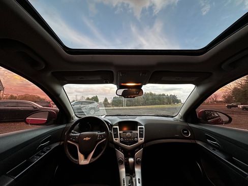 Used 2014 Chevrolet Cruze LT w/ All-Star Edition image 6