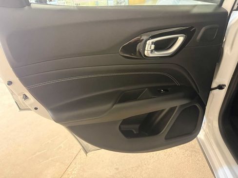 Used 2023 Jeep Compass High Altitude AWD/4WD image 24