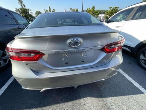 Used 2024 Toyota Camry SE w/ Convenience Package FWD image 11