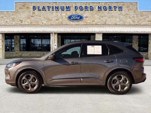 Used 2023 Ford Escape ST-Line w/ Tech Pack #1 image 3