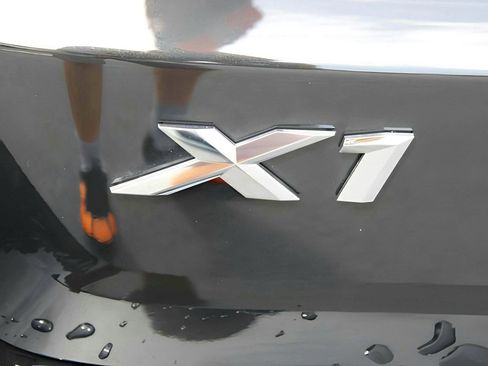 Used 2025 BMW X1 xDrive28i w/ Technology Package image 20