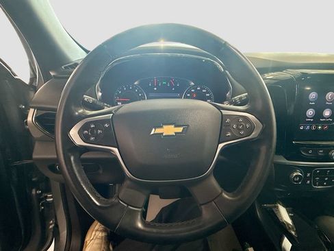 Used 2023 Chevrolet Traverse LT FWD image 12