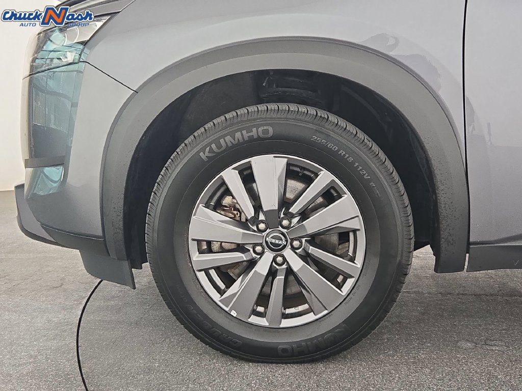 Used 2025 Nissan Pathfinder SV AWD/4WD image 37