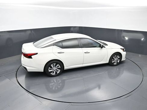 Used 2025 Nissan Altima 2.5 S FWD image 21