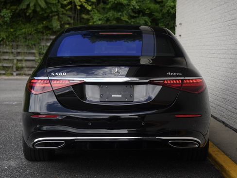 Used 2023 Mercedes-Benz S 580 4MATIC Sedan image 6