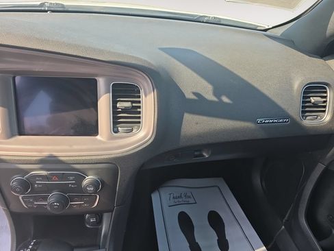 Used 2023 Dodge Charger SXT RWD image 10