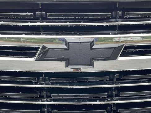 Used 2021 Chevrolet Tahoe LT w/ Rear Media and Nav Package RWD image 7