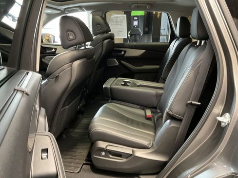 Certified 2025 Acura MDX w/ Technology Package image 24