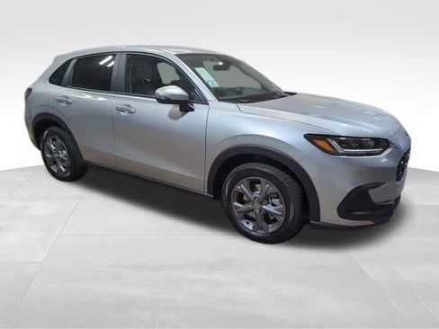 New 2026 Honda HR-V LX image 8