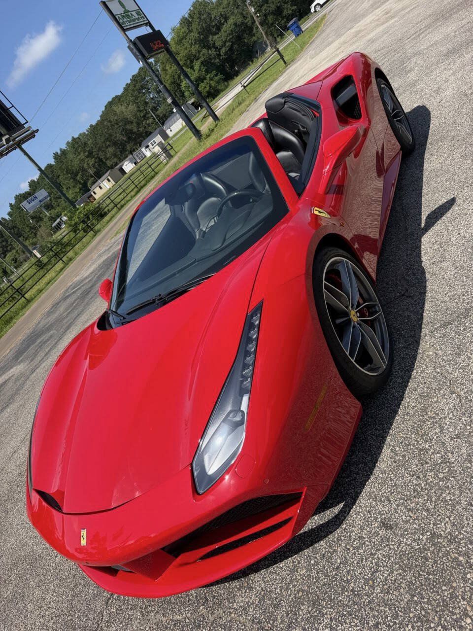 Used 2018 Ferrari 488 Spider RWD image 14