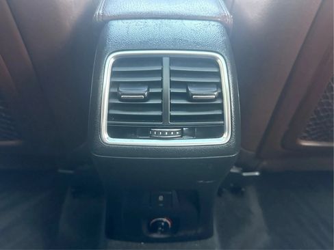 Used 2017 Audi Q3 2.0T Premium Plus w/ Premium Plus Package FWD image 26