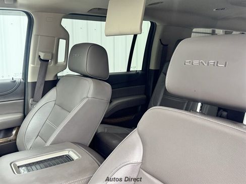 Used 2019 GMC Yukon XL Denali w/ Denali Ultimate Package AWD/4WD image 18