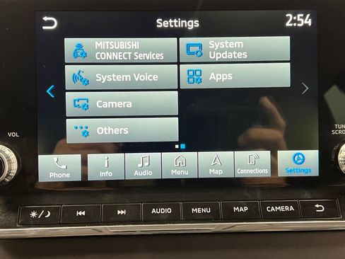 Used 2023 Mitsubishi Outlander SE image 65