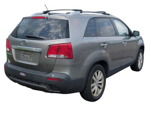 Used 2011 Kia Sorento LX FWD image 5
