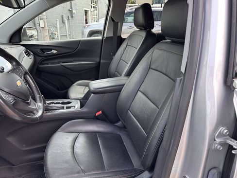 Used 2021 Chevrolet Equinox Premier AWD/4WD image 2