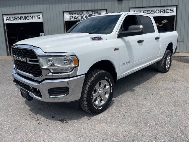 Used 2022 RAM 2500 Big Horn w/ Snow Chief Group AWD/4WD image 3