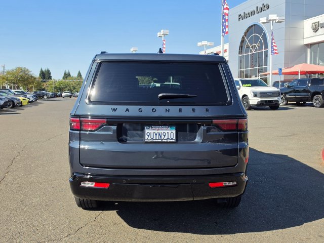 Certified 2025 Jeep Wagoneer Series II AWD/4WD image 5