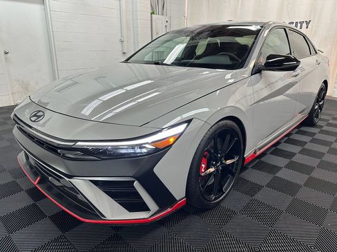 Used 2025 Hyundai Elantra N FWD image 4