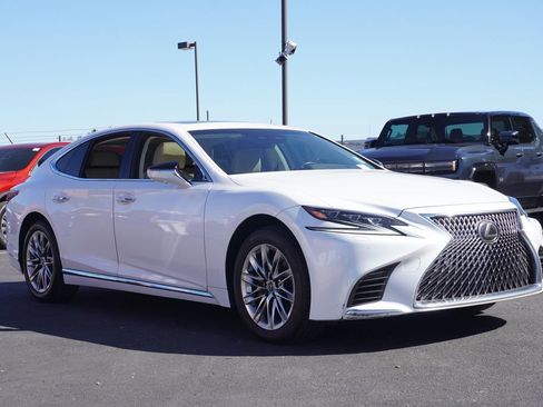 Used 2018 Lexus LS 500 w/ Interior Upgrade Package image 4