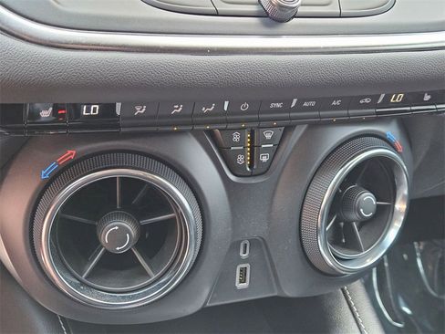 Used 2025 Chevrolet Blazer LT w/ Driver Confidence Package image 20