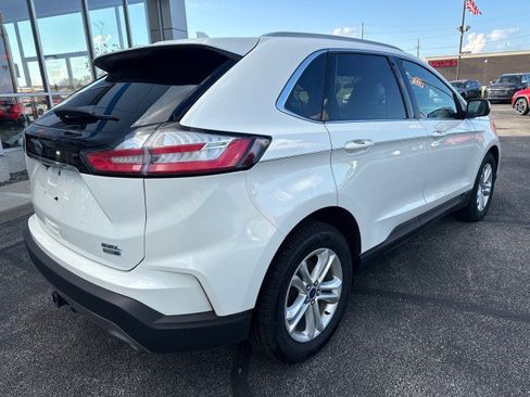 Used 2020 Ford Edge SEL w/ Cold Weather Package AWD/4WD image 3
