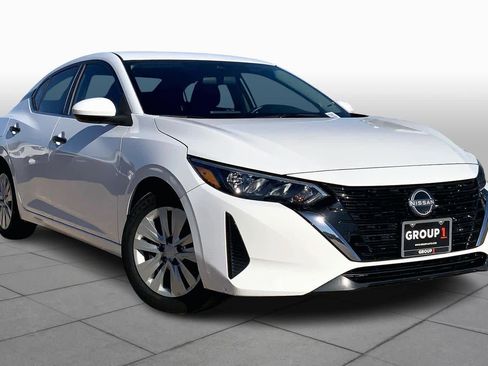 Used 2024 Nissan Sentra S image 2