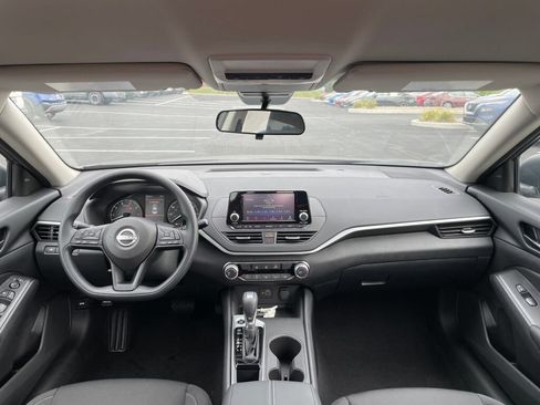 Used 2024 Nissan Altima 2.5 S FWD image 21