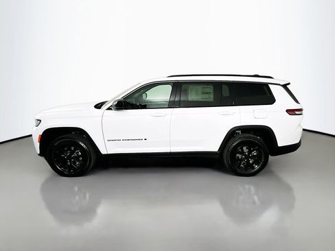 New 2026 Jeep Grand Cherokee L 2WD image 4