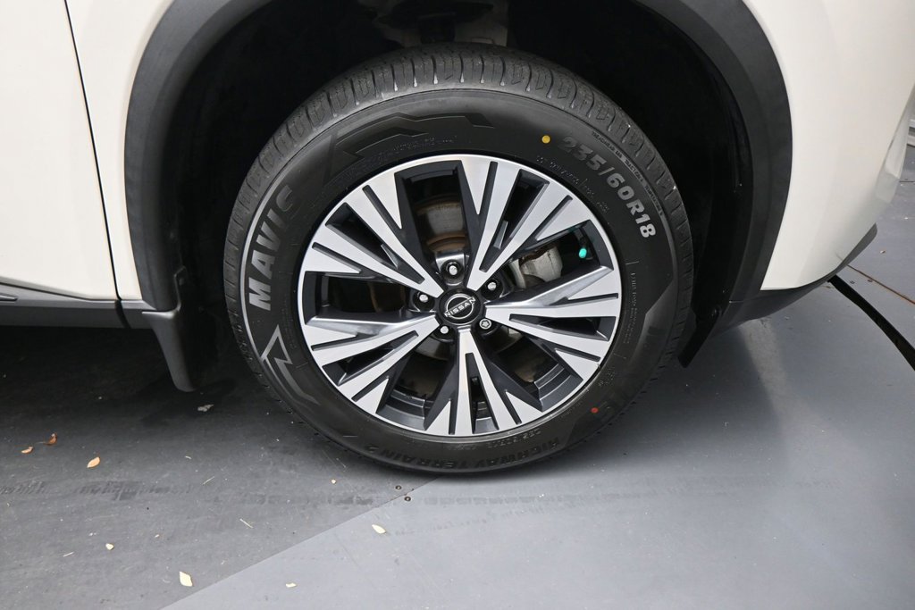 Used 2023 Nissan Rogue SV FWD image 21