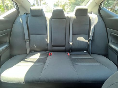 Used 2025 Nissan Altima 2.5 SV FWD image 38