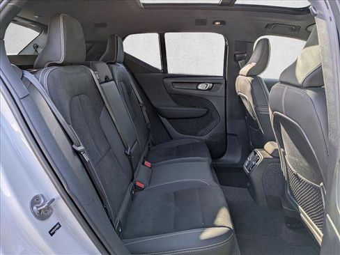 Certified 2023 Volvo XC40 Recharge Plus image 21