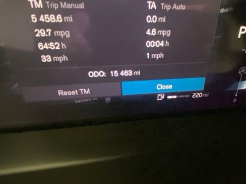 Used 2023 Volvo XC40 B5 Plus w/ Climate Package AWD/4WD image 17